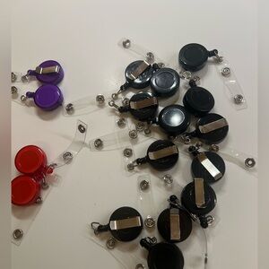 BADGE REELS - 17 RETRACTABLE BADGE REELS WITH BELT CLIP AND CLEAR VINYL STRAP